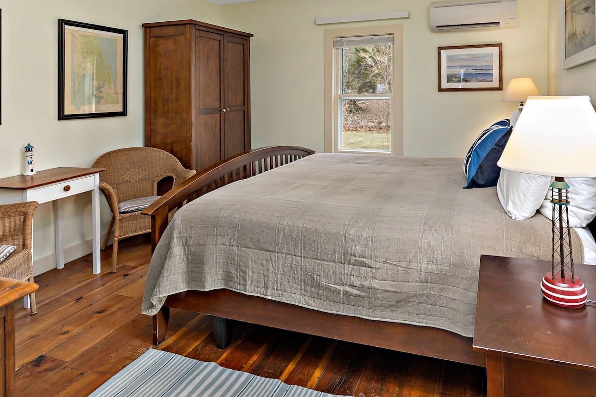 1 bedroom, individually decorated, free WiFi, bed sheets