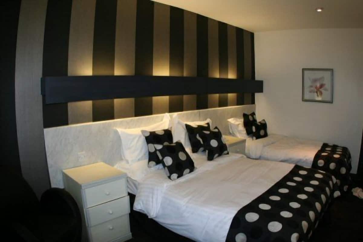 Literie hypoallergénique, coffres-forts dans les chambres, bureau, Wi-Fi