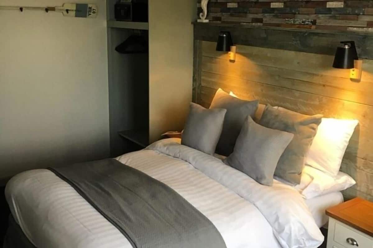 Literie hypoallergénique, coffres-forts dans les chambres, bureau, Wi-Fi