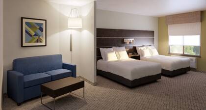Holiday Inn Express and Suites Springfield Medical District by IHG