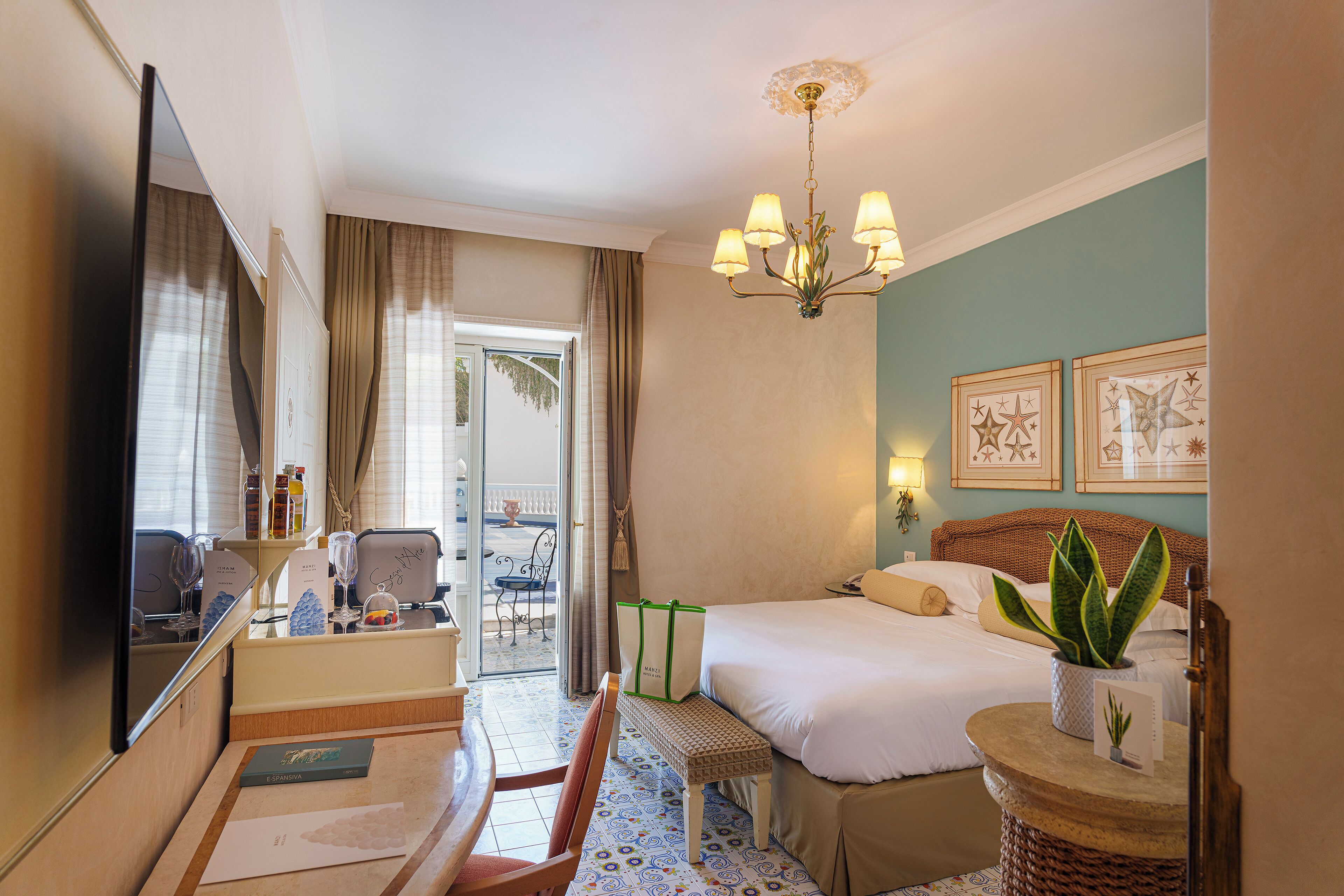 Superior-Doppel- oder -Zweibettzimmer