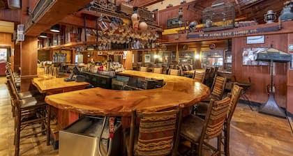 Woodstock Inn Station & Brewery