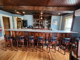 Bar (en la propiedad)