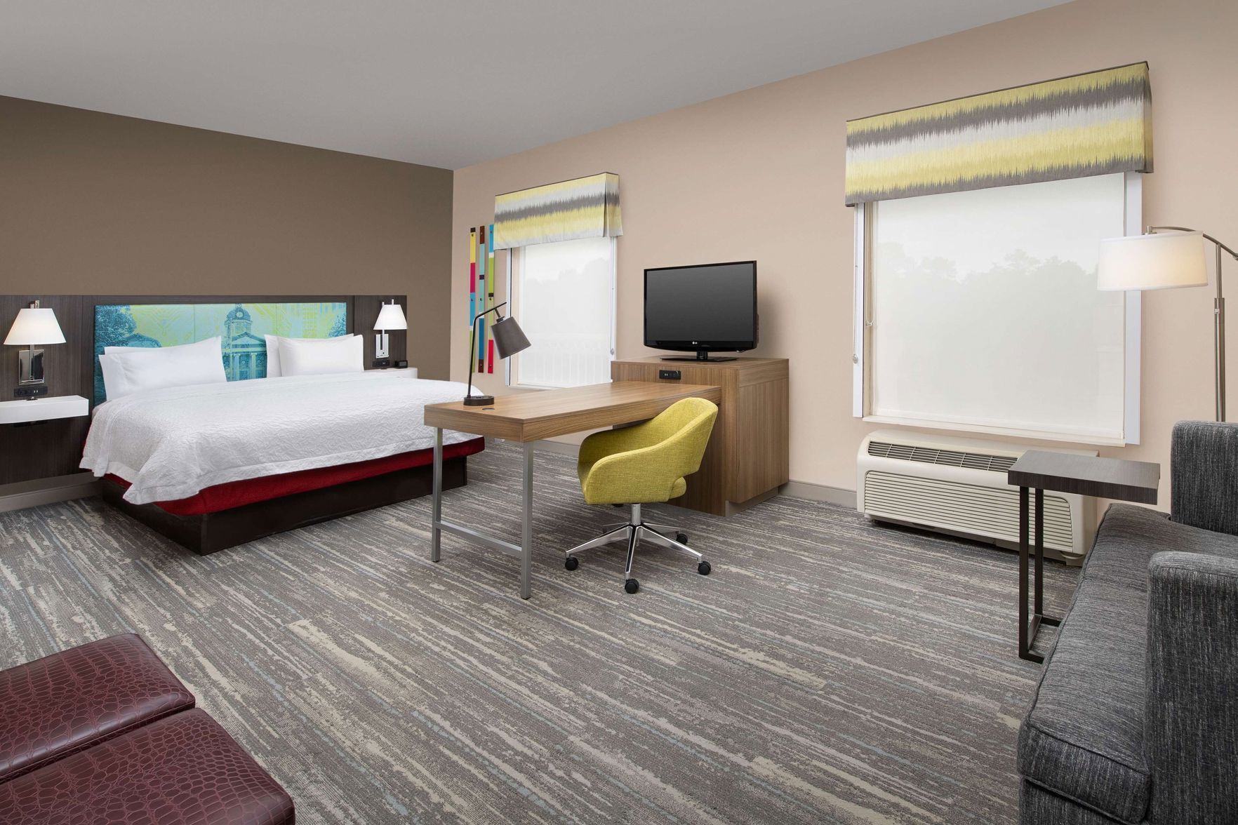 Premium bedding, in-room safe, desk, blackout drapes