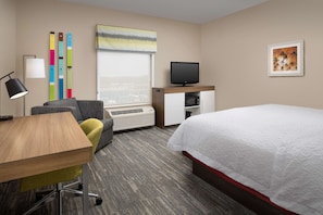 Premium bedding, in-room safe, desk, blackout curtains - Hampton Inn & Suites Lake City (Lake City)