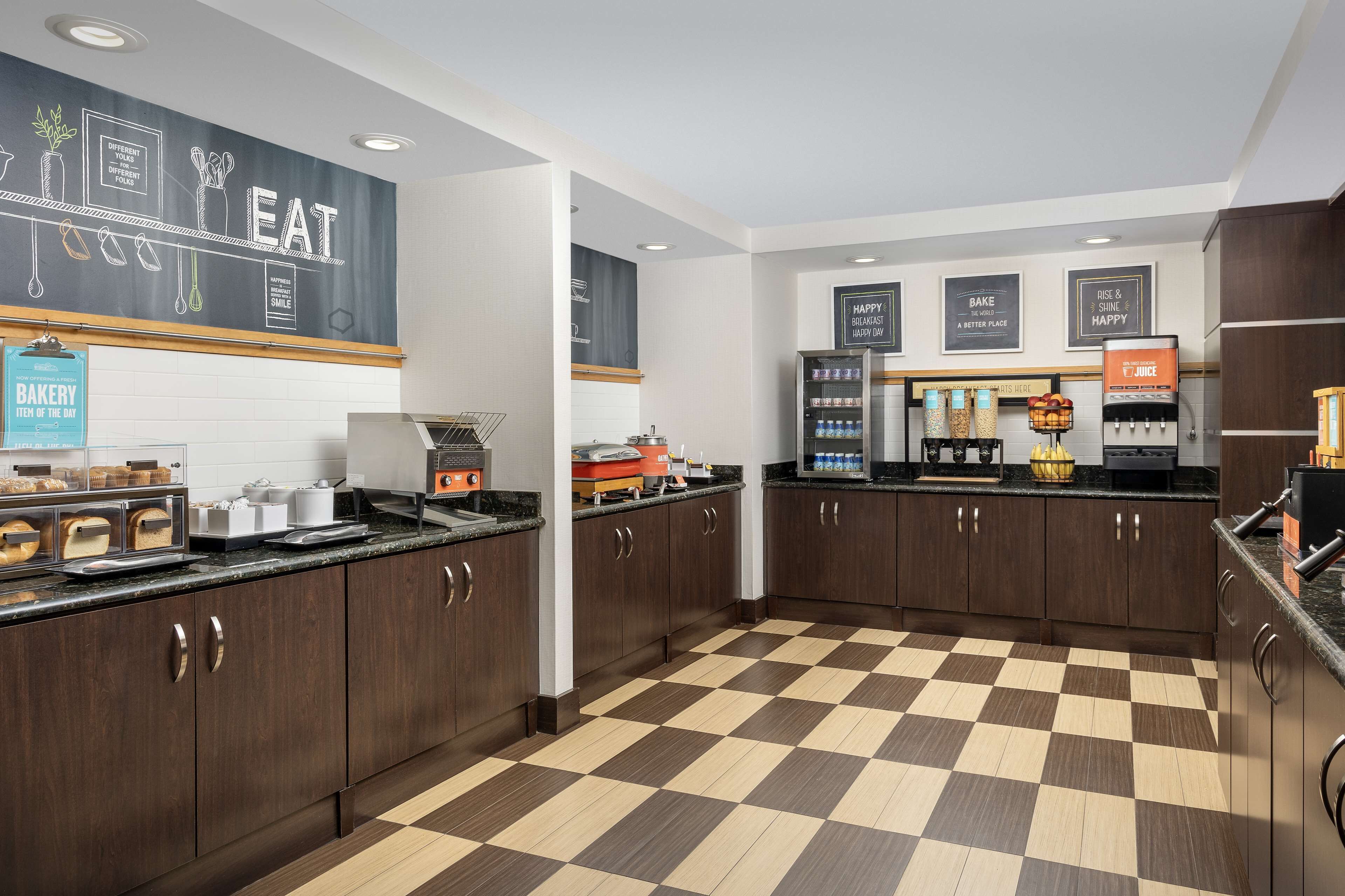 free daily continental breakfast