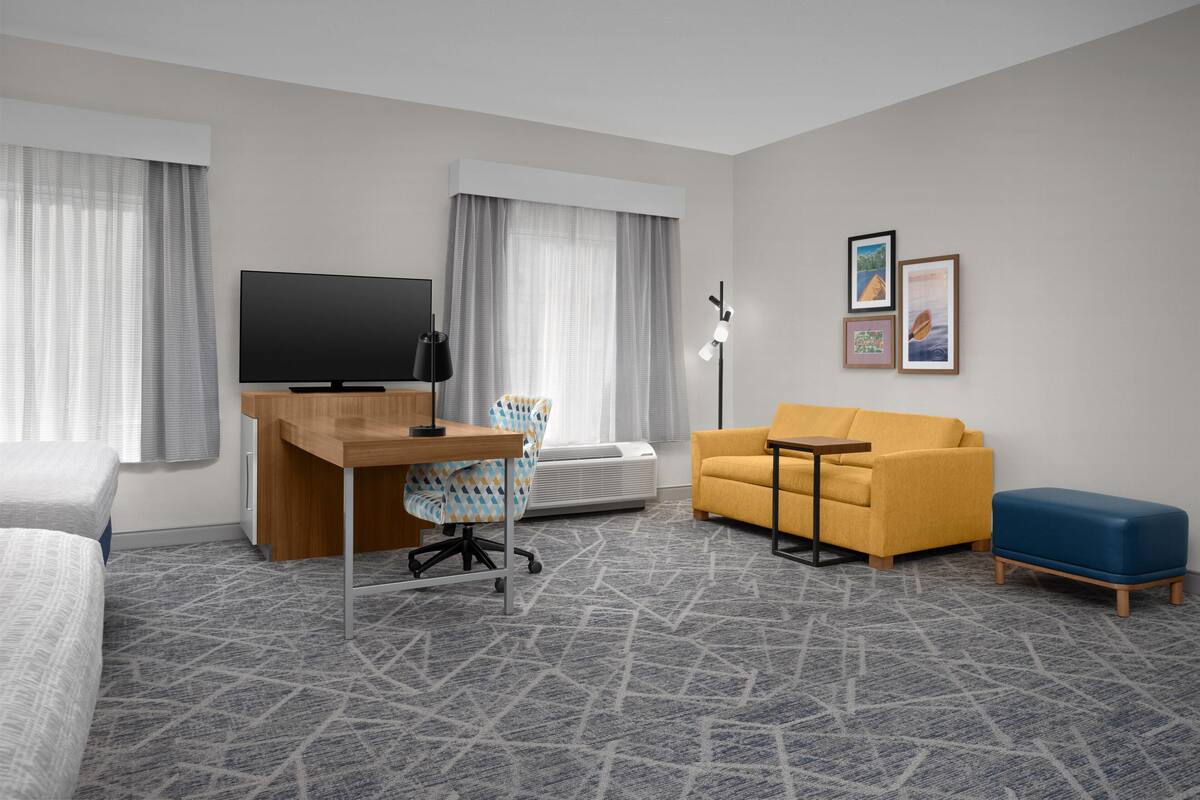 Studio Suite | Premium bedding, in-room safe, desk, blackout curtains