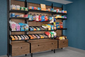 Snack bar - Hampton Inn & Suites Lake City (Lake City)