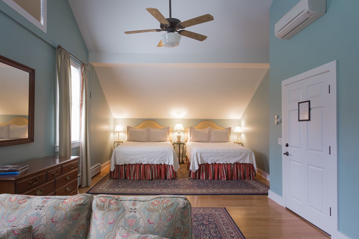 Suite (Wintergreen)