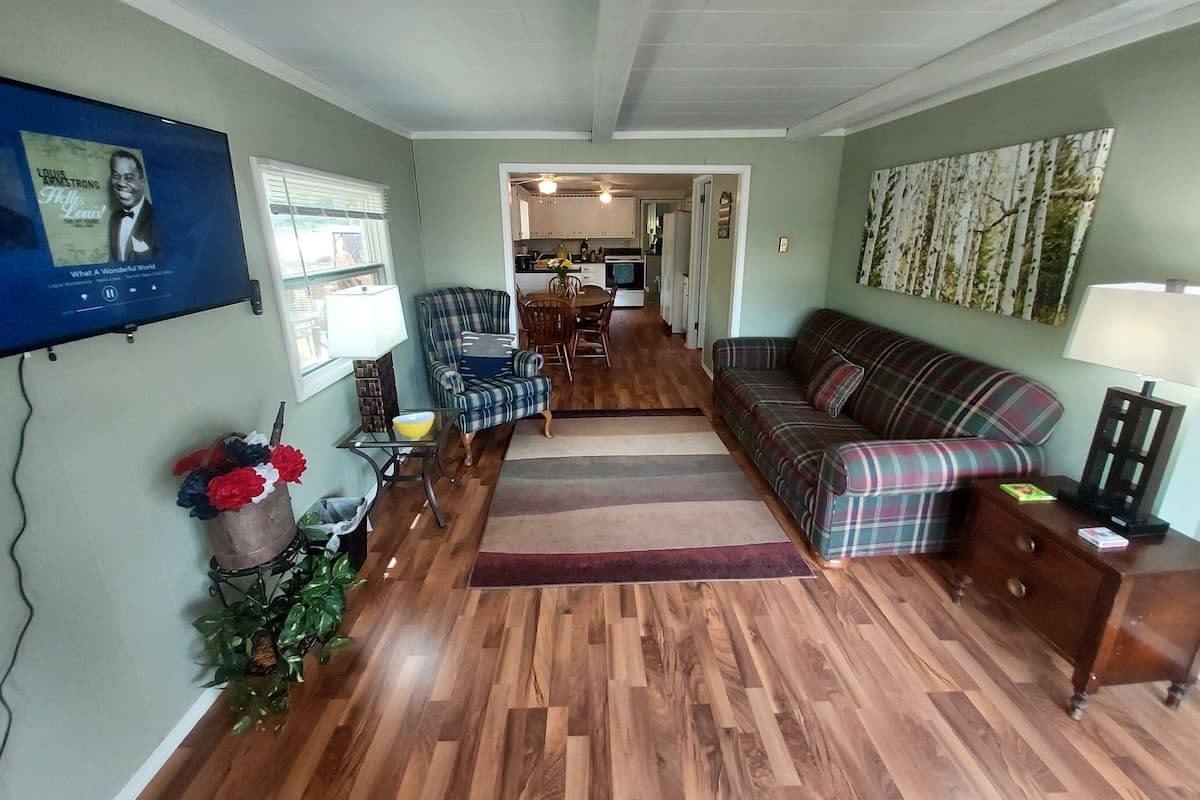 Cabin, 2 Bedrooms, Lake View | 1 bedroom, blackout drapes, iron/ironing board, free WiFi