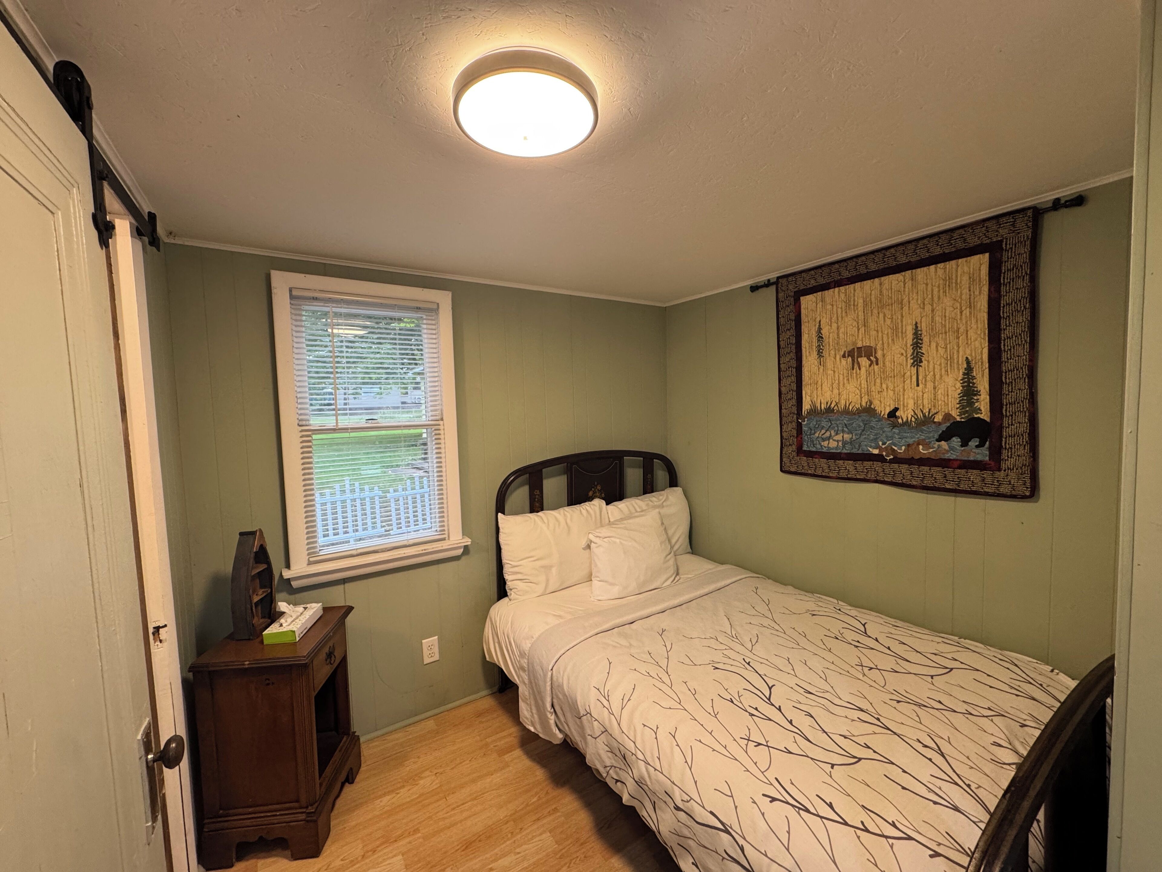 Basic Cabin | Blackout drapes, iron/ironing board, free WiFi, bed sheets