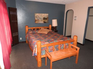 2 queen, 2 bedroom suite | Desk, free WiFi - Rainbow Motel (Thermopolis)