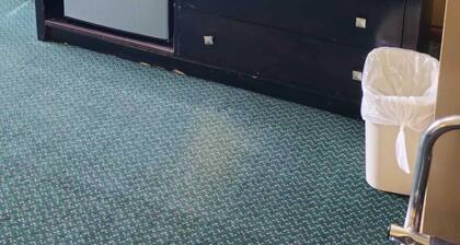 Colonial Inn Dyersville