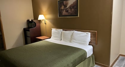 Colonial Inn Dyersville