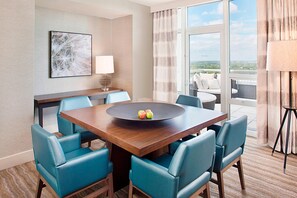 Premium bedding, pillowtop beds, in-room safe, desk - The Westin Chicago North Shore (Wheeling)