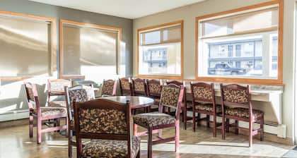 Empire Inn & Suites