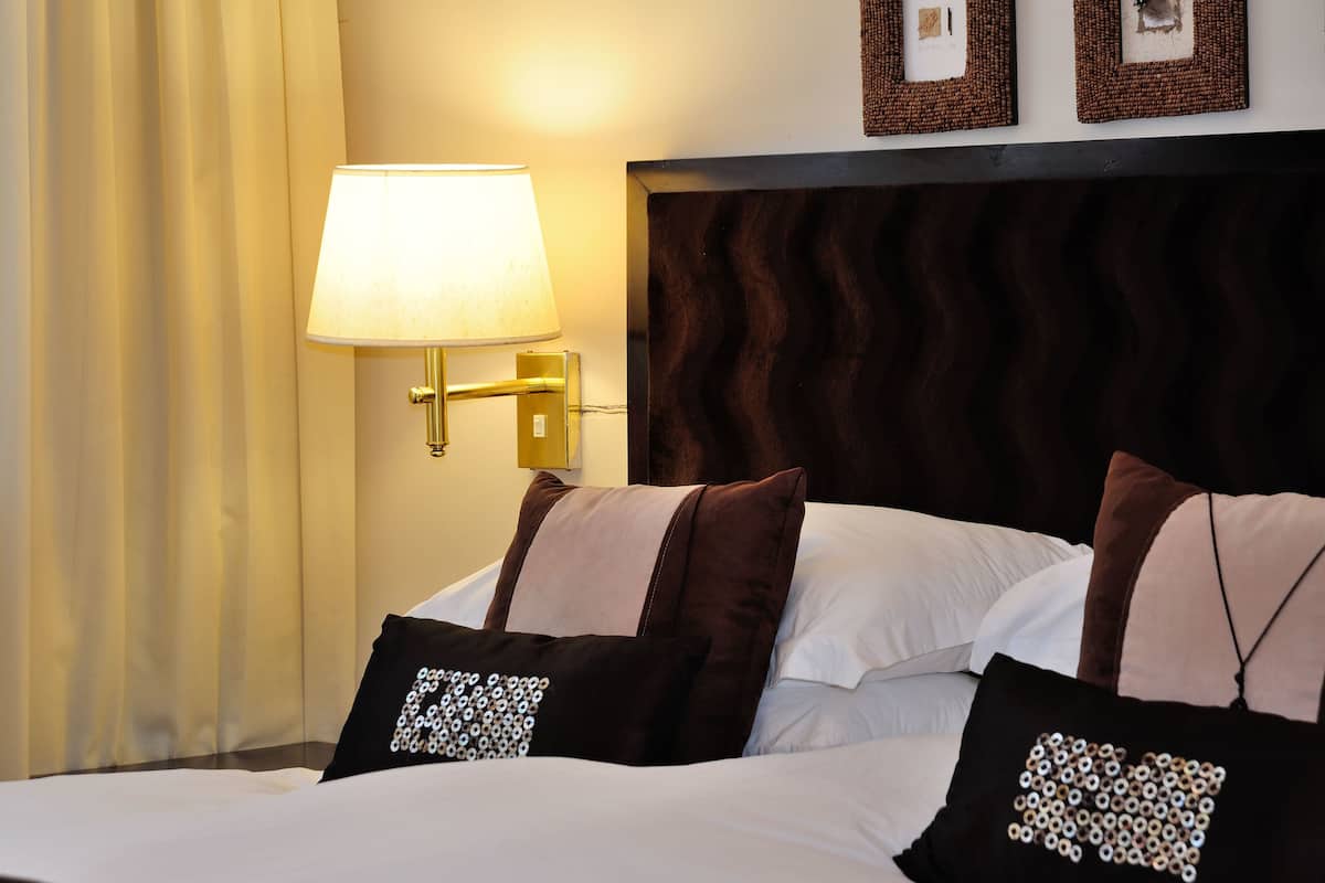Frette Italian sheets, premium bedding, Select Comfort beds