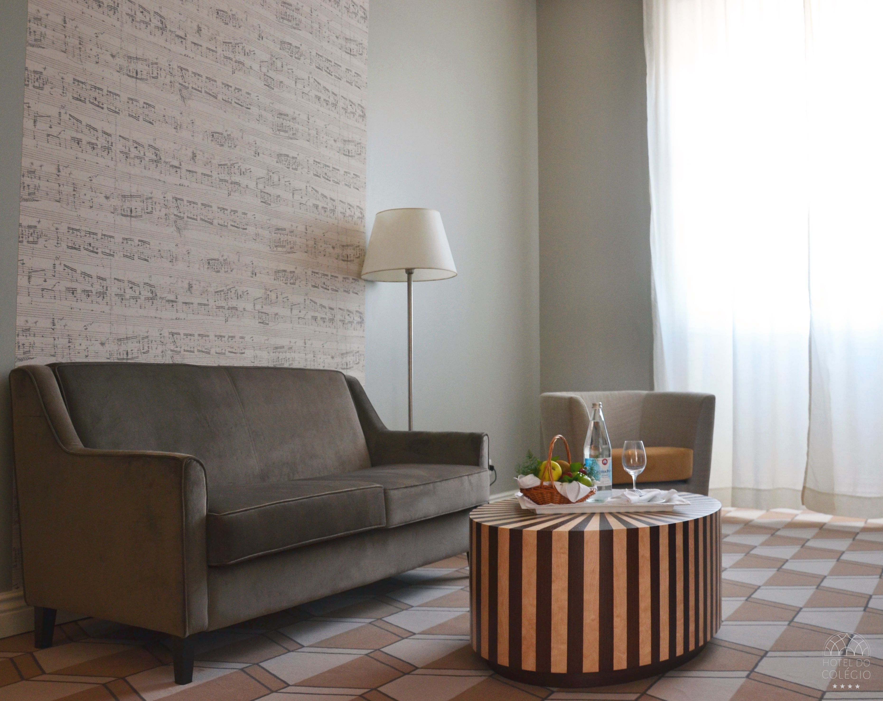 Suite – superior | Minibar, skrivebord, wi-fi (inkludert) og sengetøy