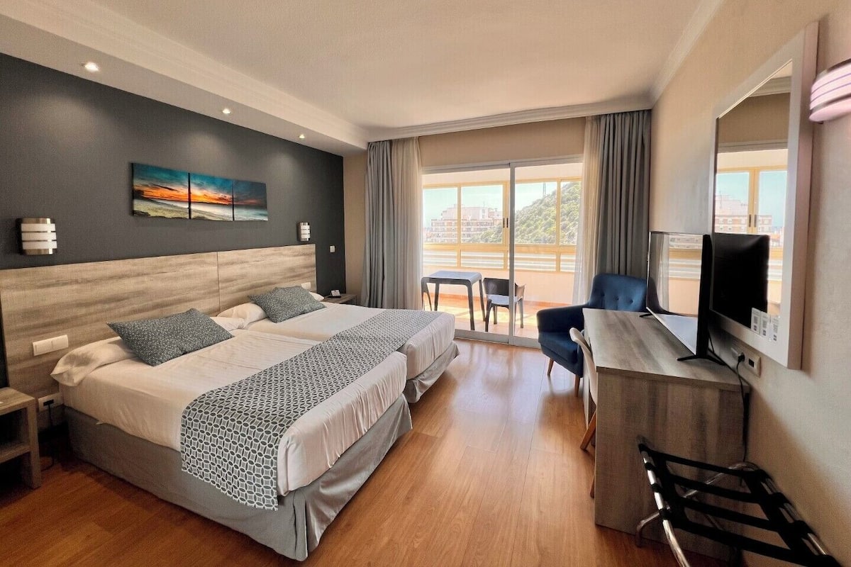 1 bedroom, minibar, in-room safe, desk