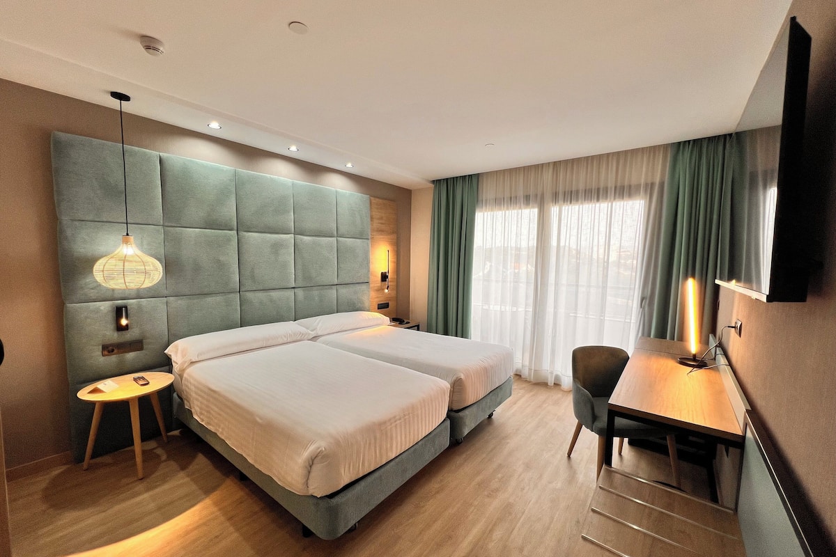 Minibar, in-room safe, desk, blackout drapes