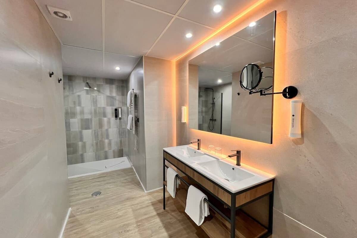 1 bedroom, minibar, in-room safe, desk