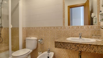 Free toiletries, hair dryer, towels