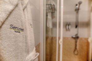 Premium bedding, minibar, in-room safe, desk - Sercotel Tribuna Málaga (Málaga)