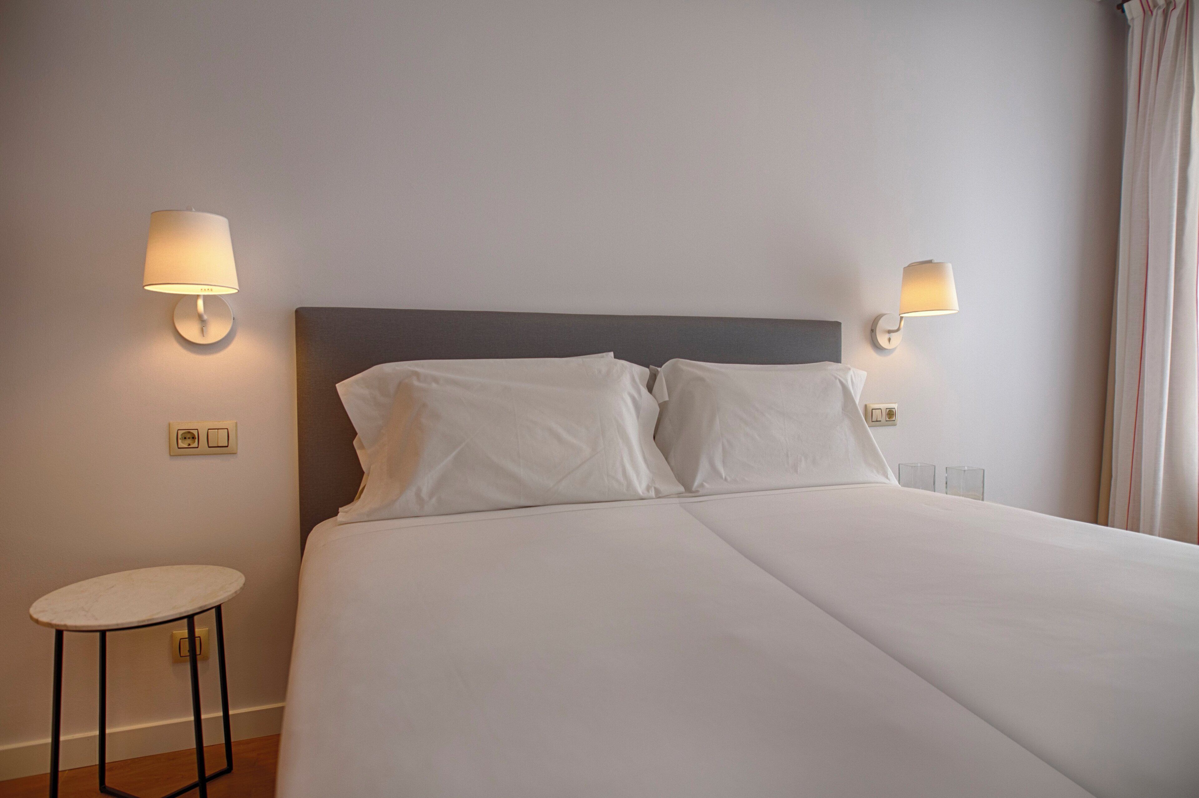 Classic Twin Room | Premium bedding, minibar, in-room safe, desk