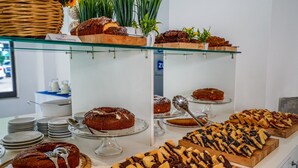 Free buffet breakfast - Campoverde Village-Residence (Vernole)
