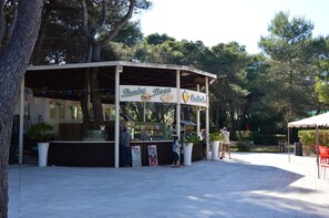 Outdoor dining - Campoverde Village-Residence (Vernole)