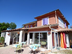 Entrée de l’hébergement