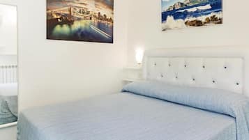 Premium bedding, in-room safe, desk, blackout curtains