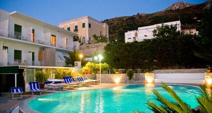 Hotel Carmencita