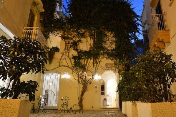 Façana frontal de l'allotjament