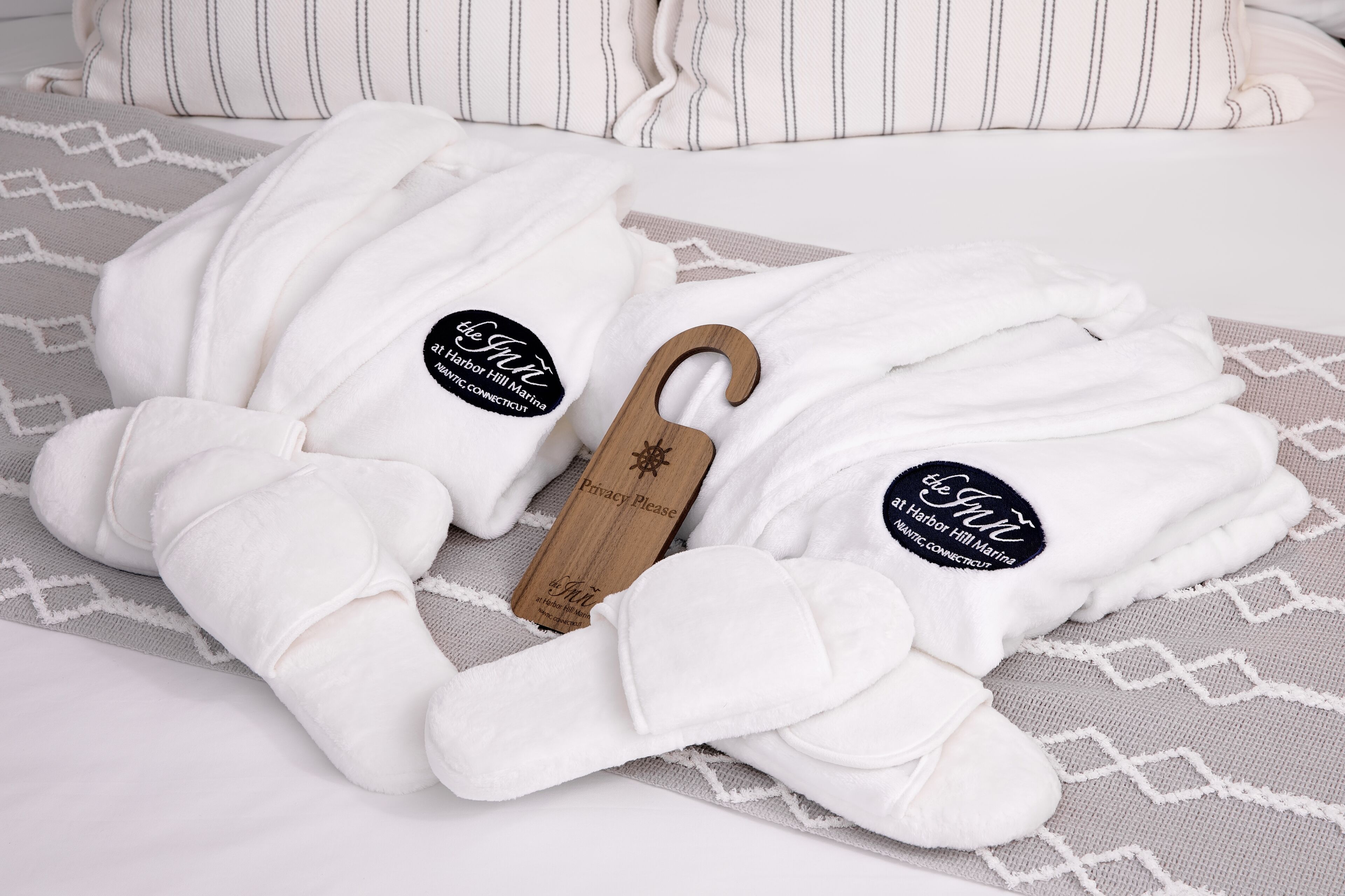 Deluxe Room, Multiple Beds (08 Stongington Harbor) | Room amenity