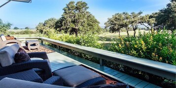 Purple Sage Cottage, 2 Bedrooms, Kitchen | Balcony