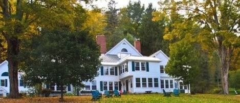 숙박 시설 정면