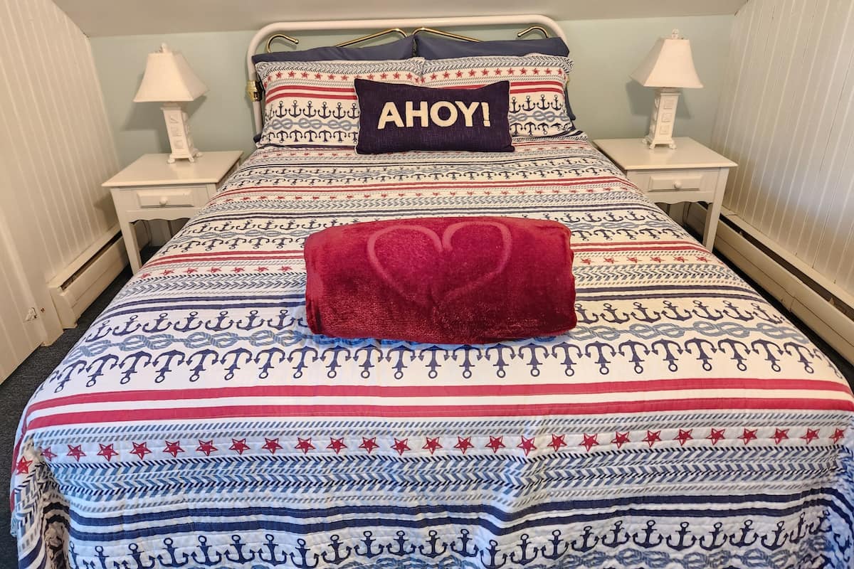 Camera Deluxe, 1 letto queen | Con stile personalizzato, con arredamento individuale