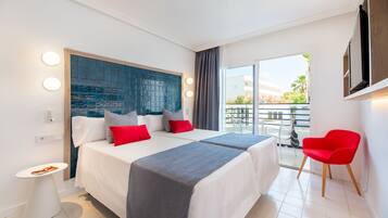 Quarto duplo | Cofres nos quartos, Wi-Fi de cortesia, roupa de cama