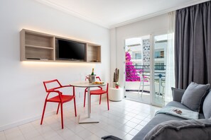 Superior Double Room | Living area