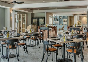 Lunch and dinner served, Regional cuisine