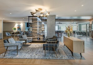Lobby - Coast Rehoboth Beach, Tapestry Collection by Hilton (Rehoboth Beach)