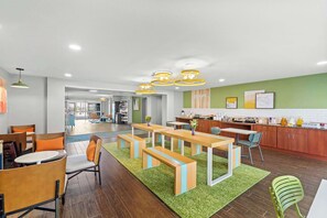 Petit déjeuner continental compris tous les jours