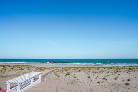 Outdoor wedding area. Spray Beach Oceanfront Hotel