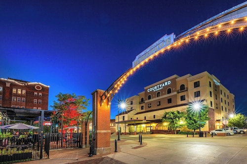 Courtyard by Marriott Wichita At Old Town
