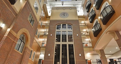 Courtyard by Marriott Wichita At Old Town