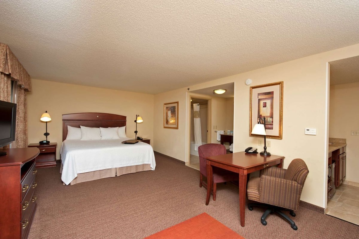 Down comforters, desk, laptop workspace, blackout drapes