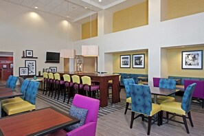Reception - Hampton Inn & Suites Bloomington - Normal (Normal)
