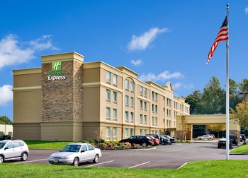Holiday Inn Express Hotel & Suites West Long Branch by IHG