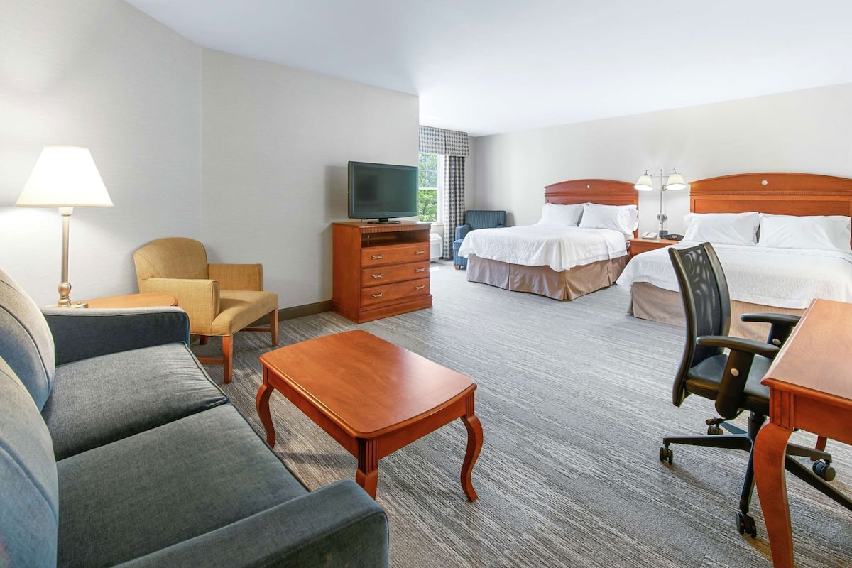 Daunenbettdecken, Zimmersafe, Verdunkelungsvorhänge